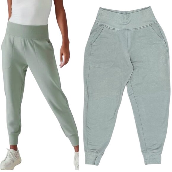Athleta Coaster Luxe High Rise Ultra-Soft Jogger Pants in Light Sage Green Sz XS - Picture 1 of 16